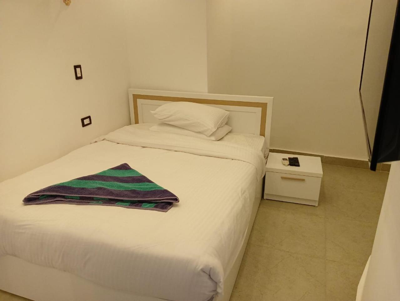 Porto Marina Apartments Powered By Amer-Group 阿莱曼 外观 照片