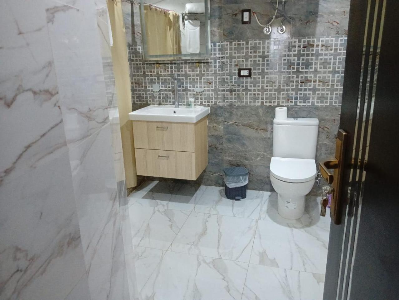 Porto Marina Apartments Powered By Amer-Group 阿莱曼 外观 照片